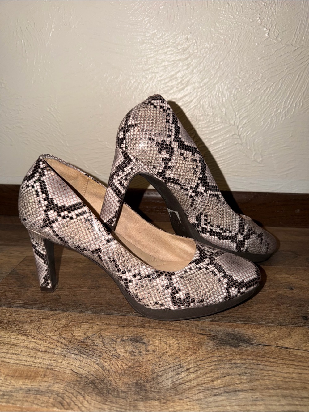 Clark Heels Women’s Snake Print